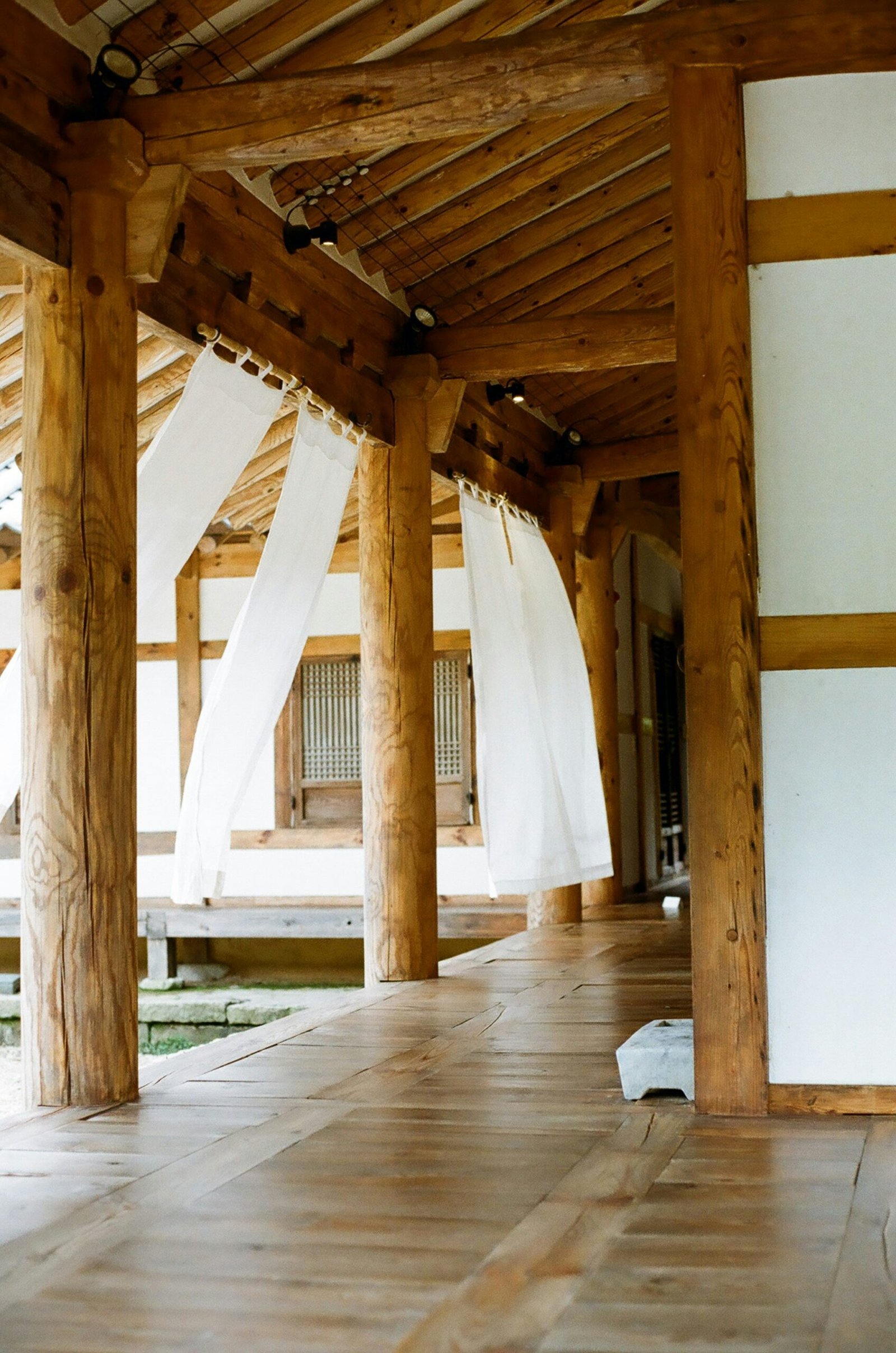 Interior de un hanok tradicional en el barrio hist&oacute;rico de Jeonju, Corea del Sur